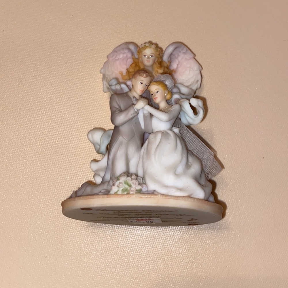 Vintage The Wedding Angel Porcelain Cake topper - Picture 2 of 5